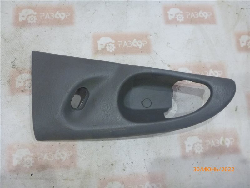 Накладка двери задняя левая Ford Focus 2000 DF 2.0 ys41f275a29 Б/У