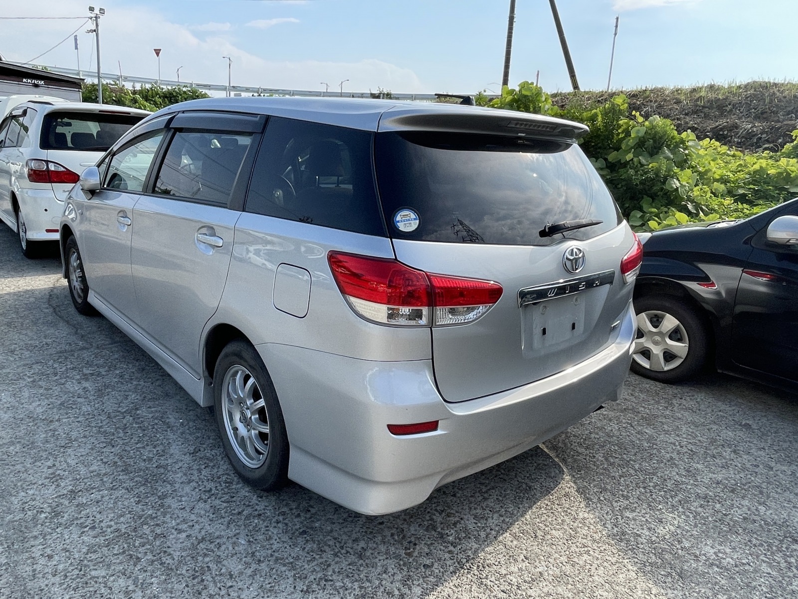 тойота виш задний. Toyota wish 2011. тойота виш 2003 спойлер. каталог клипсов тойота виш 2010.