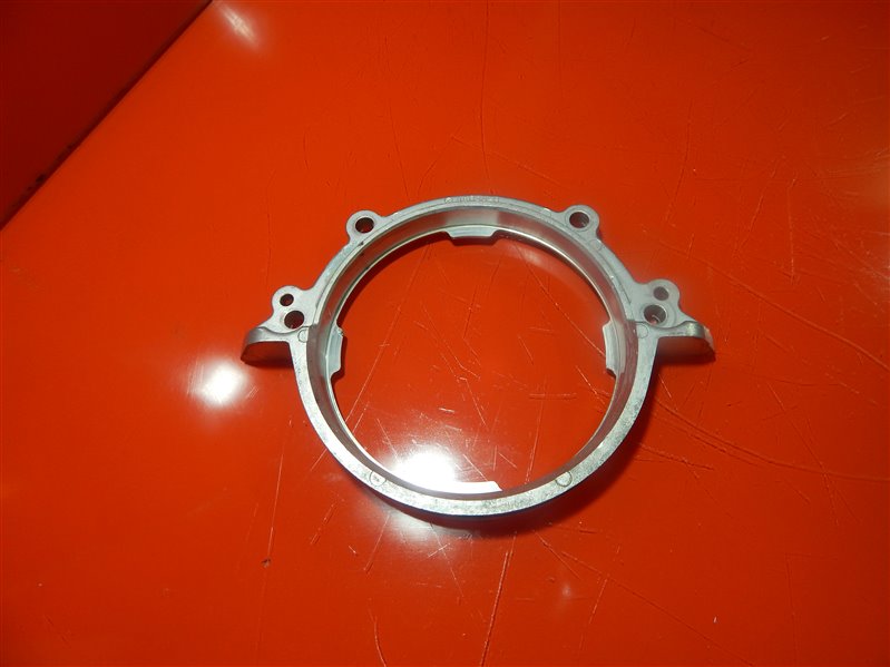 Крышка коленвала Nissan CGA3DE 1229741B00 Б/У