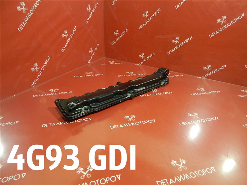 Крышка головки блока цилиндров Mitsubishi 4G93 MD367803 Б/У