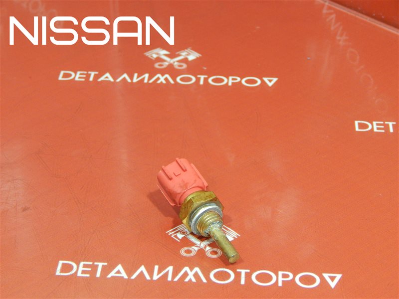 Датчик температуры охлаждающей жидкости Nissan GA15DE 2263044B20 Б/У