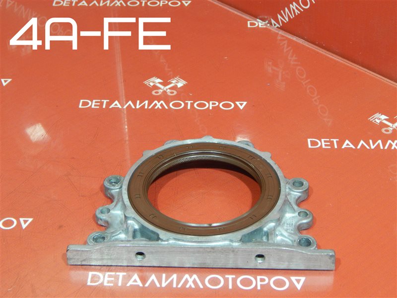 Крышка коленвала Toyota 4A-FE 11381-15010 Б/У