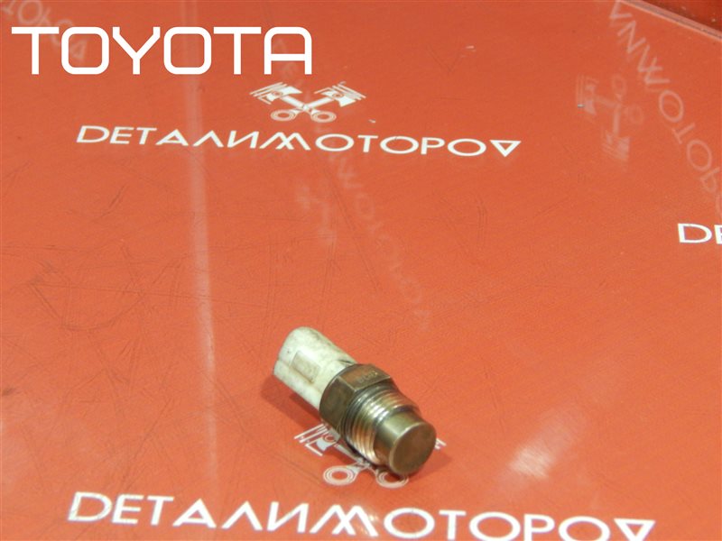 Датчик температуры охлаждающей жидкости Toyota 4A-FE 89428-12160 Б/У