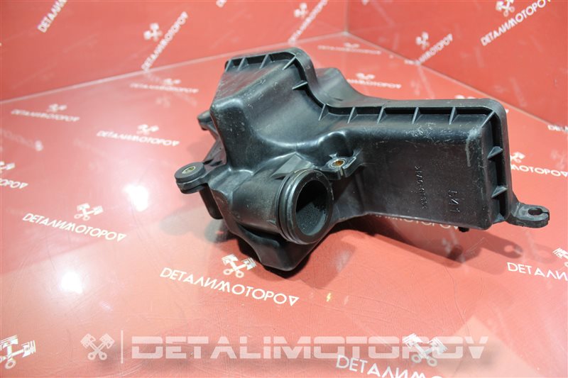 Резонатор впускного коллектора Mitsubishi 4G15 MR514152 Б/У