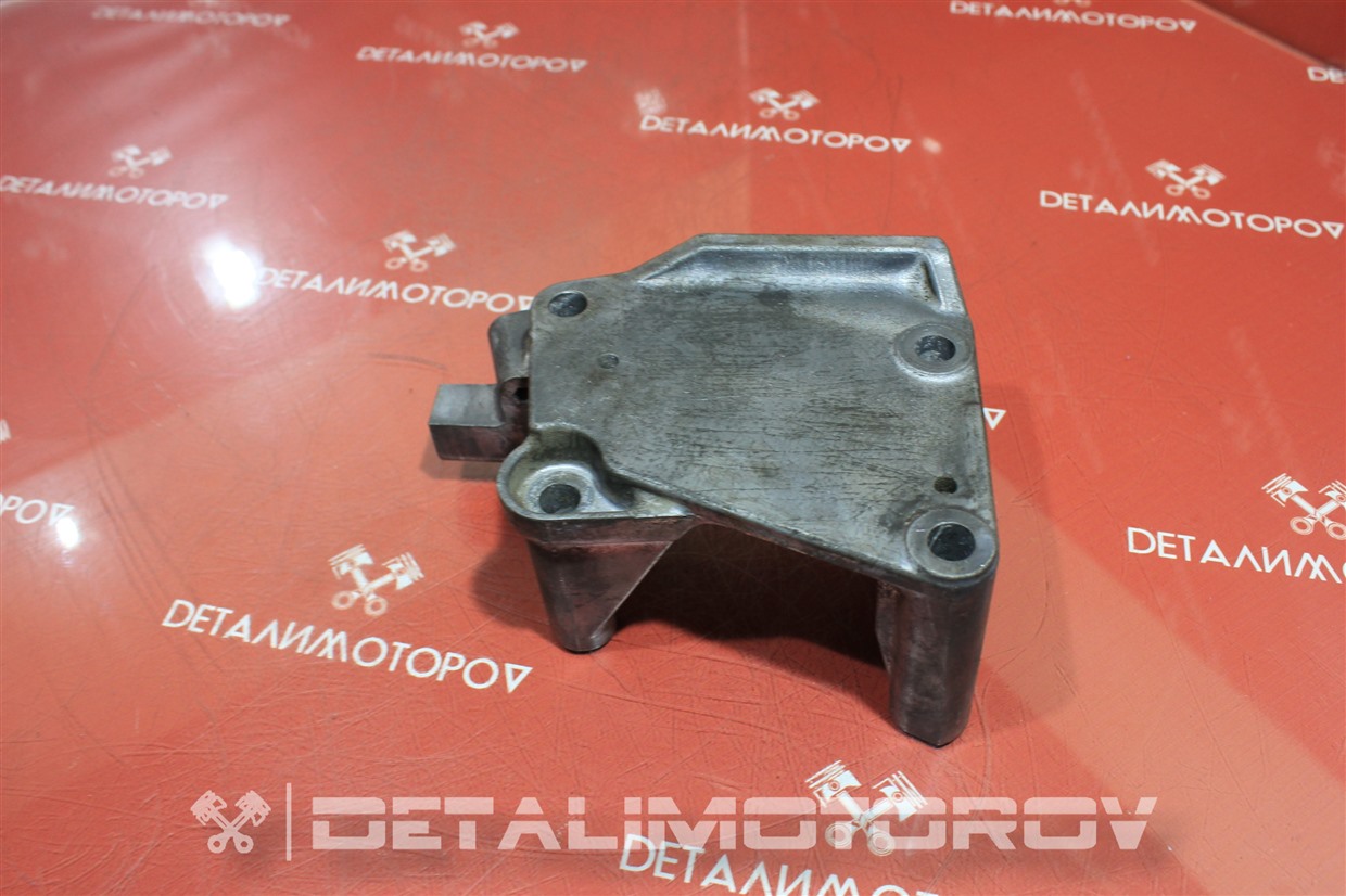 Кронштейн Mitsubishi 4G94 MD355115 Б/У