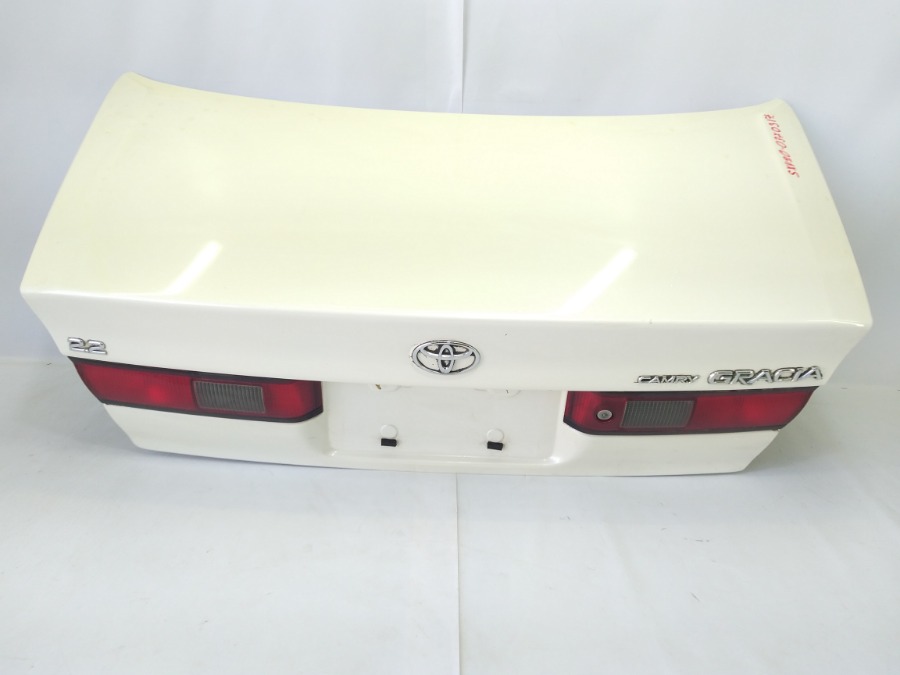 Крышка багажника Toyota Camry Gracia 1999 SXV20 5SFE 64401-33180 контрактная