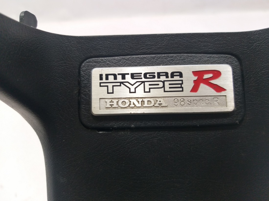 Кожух ручного тормоза Integra 2000 DC2 B18C