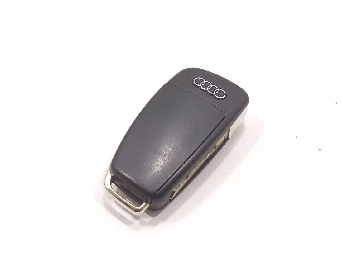 Смарт-ключ Audi A6