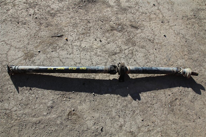 Мазда мпв 1978 подвесной кардана. Мазда бонго френди кардан задний. Карданный вал мазда. Вал рулевой на мазда бонго. Кардан мазда мпв.