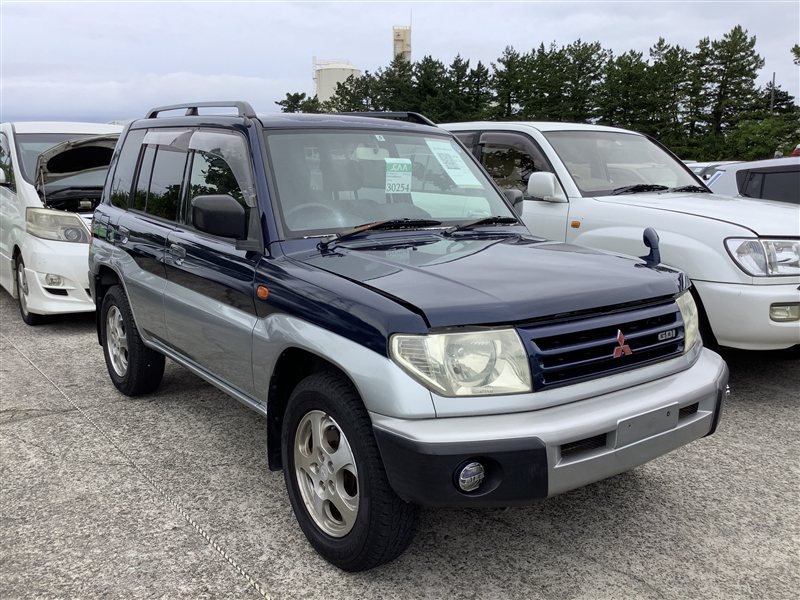 Крыло переднее левое PAJERO IO 1999 H76W 4G93