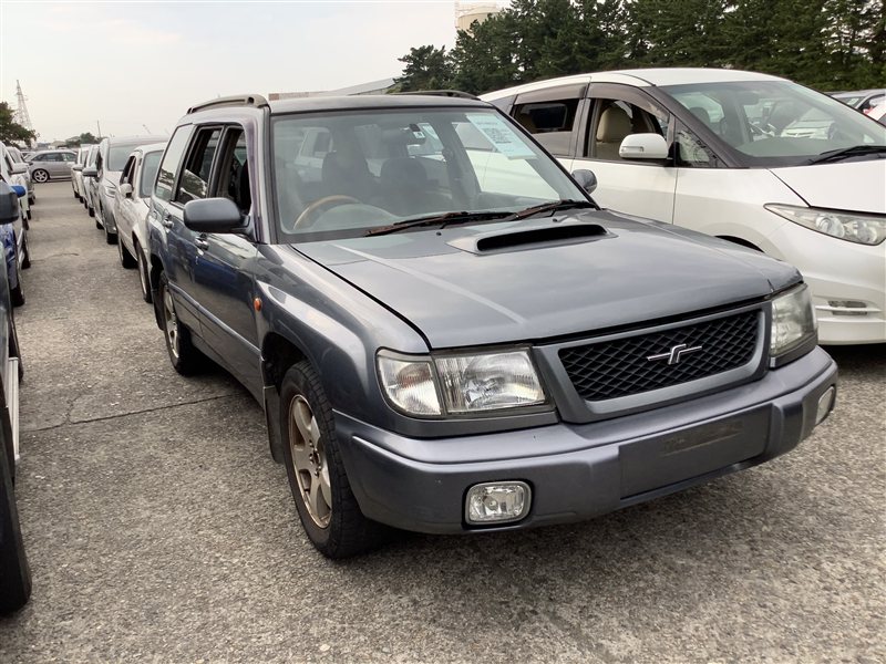 Стекло собачника заднее левое FORESTER 1999 SF5 EJ205