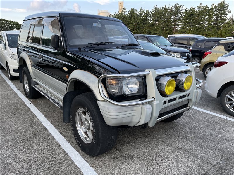 Бачок стеклоомывателя передний PAJERO 1994 V46WG 4M40