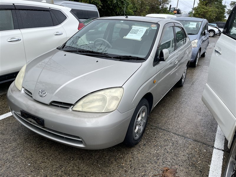 Стекло лобовое PRIUS 2003 NHW11 1NZFXE