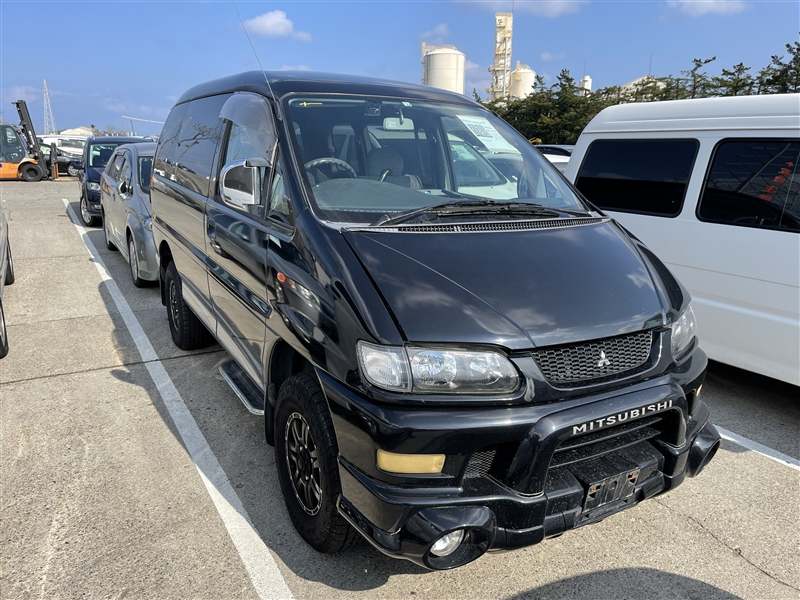 Фара передняя правая DELICA 2003 PD6W 6G72