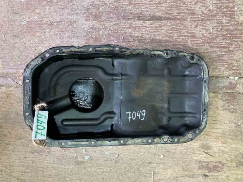 Поддон 4g18. Поддон 4g18. Масляный поддон 4g63. Поддон мицубиси мираж 2014. Поддон двигателя лансер 10 1.