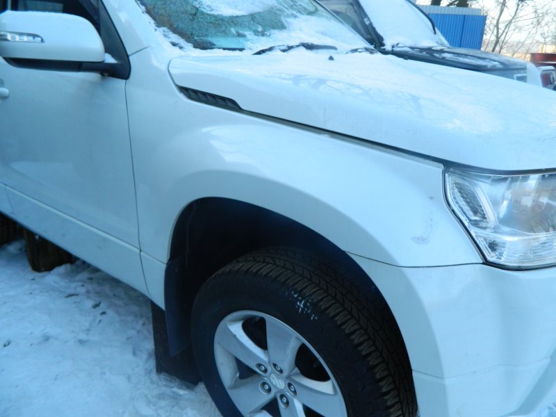 Крыло переднее правое SUZUKI GRAND VITARA 2005-2015 TD54W J20A Б/У