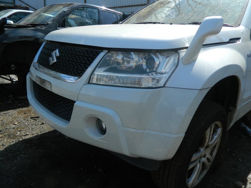 Бампер передний SUZUKI GRAND VITARA TD54W J20A