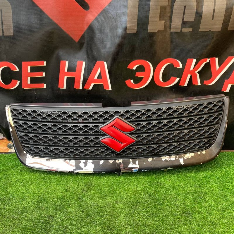 Решетка радиатора для SUZUKI GRAND VITARA + комплектующие в Москве