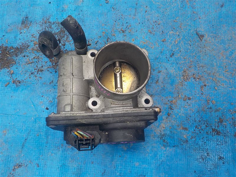 Дроссельная заслонка ниссан ноут 1. Заслонка на впускном коллекторе тиида латио. 6. Дроссель тиида. 6.