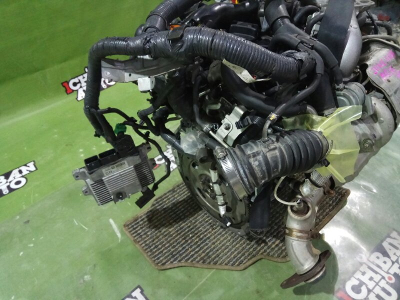 Двигатель NISSAN JUKE NF15 MR16DDT