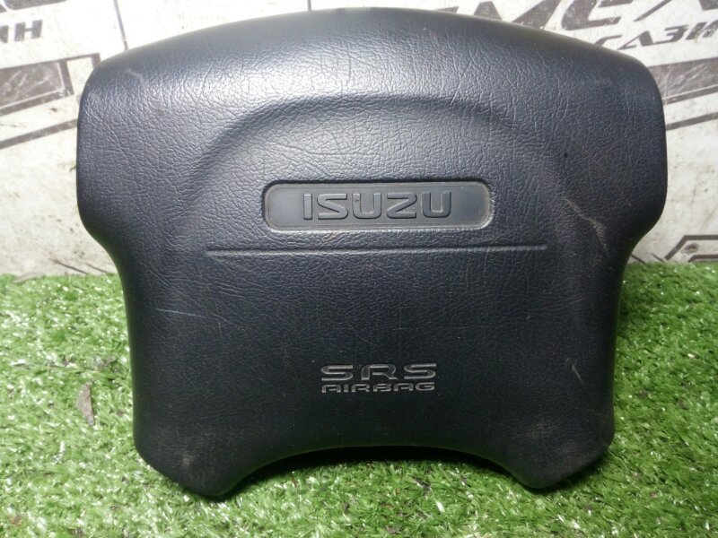 Airbag водительский ISUZU BIGHORN UBS26GW 6VE1 8-97198-663-1 контрактная