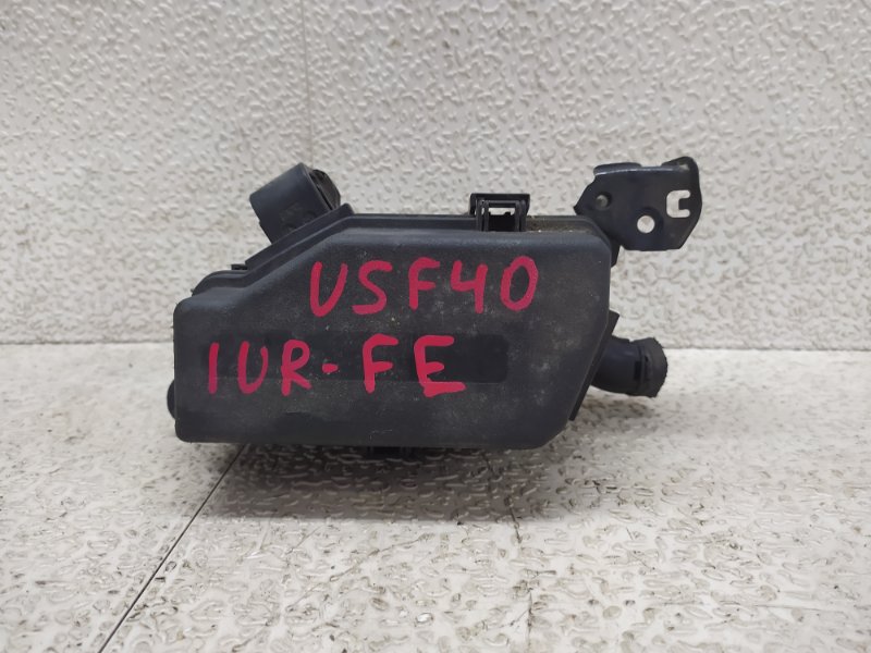 Блок предохранителей LS460 USF40 1UR-FSE