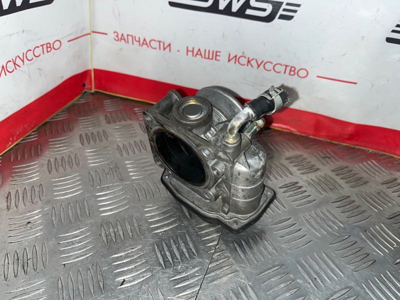 Дроссельная заслонка Nissan Lafesta NB30 MR20DE