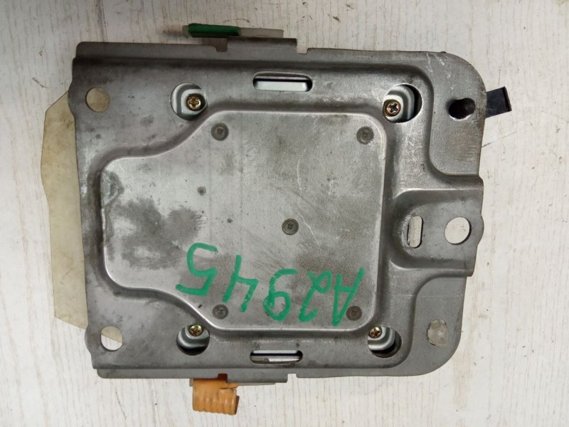 Блок управления AIR BAG GS300 1998-2004 JZS160