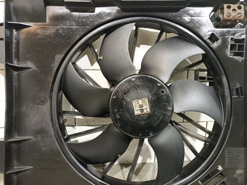 Вентилятор радиатора Renault Kangoo BM08 F4R