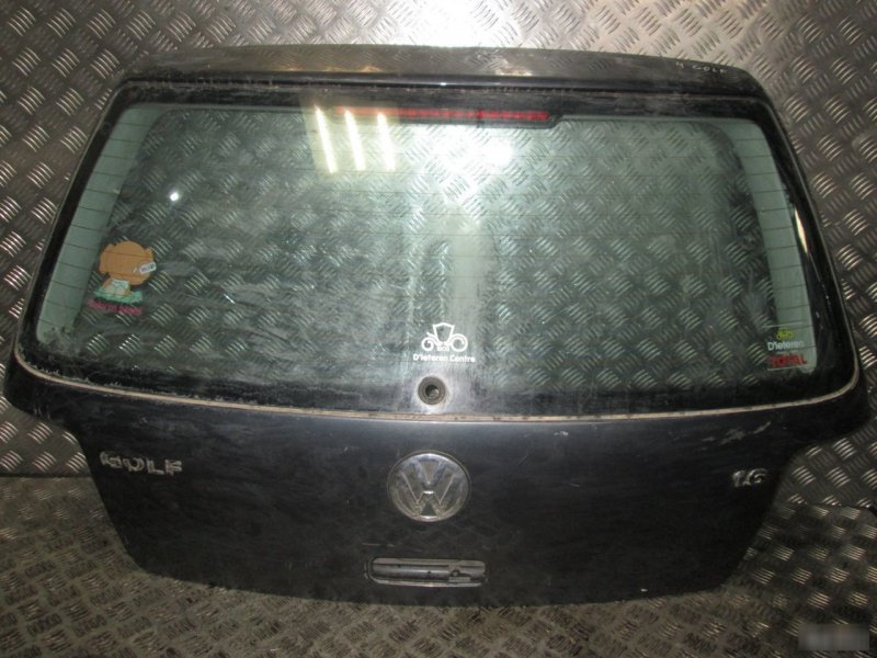 Крышка багажника Volkswagen Golf 4 1J6827025G Б/У