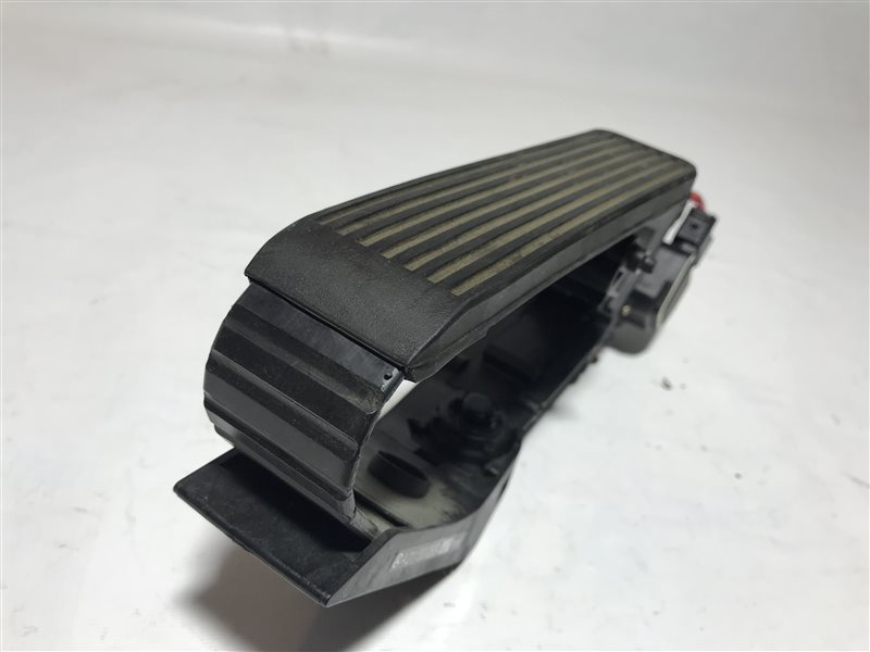 Педаль газа Mercedes-Benz E-Class W211 W211 642.920