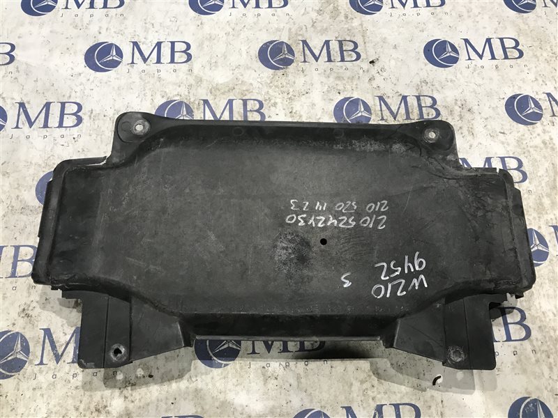 Защита двигателя Mercedes-Benz E-Class W210 1998 W210 112.941 A2105242430 контрактная