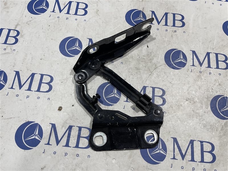 Петля капота передняя левая Mercedes-Benz M-Class W164 2006 W164 272.967 A2518800128 контрактная