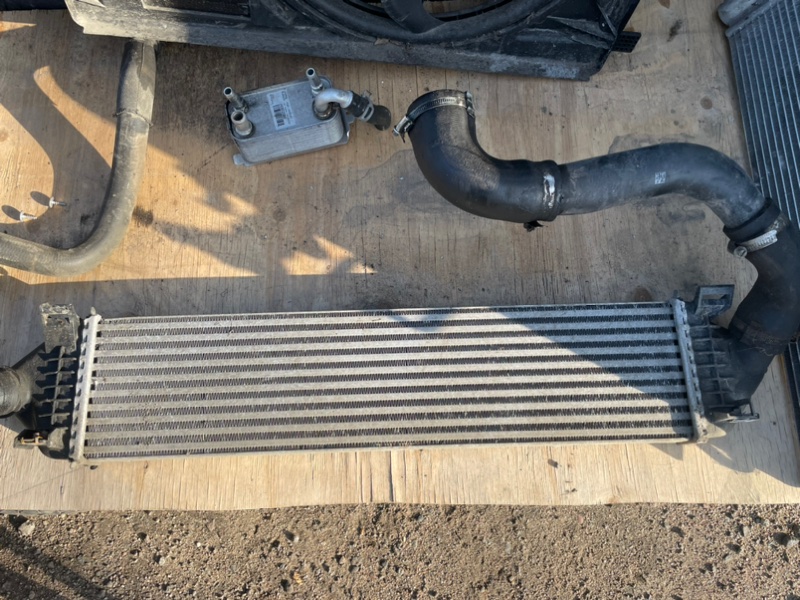 Патрубок интеркулера FORD FOCUS 3 2012 CB8 UFWA 1827369 Б/У