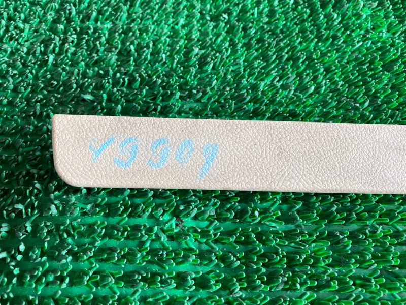 Накладка на порог салона задняя левая Lx570 2010 URJ201 3URFE