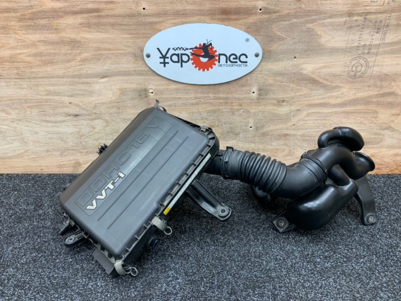 Корпус воздушного фильтра передний TOYOTA RUSH 2008 J200E 3SZ-VE 17700B1040 контрактная
