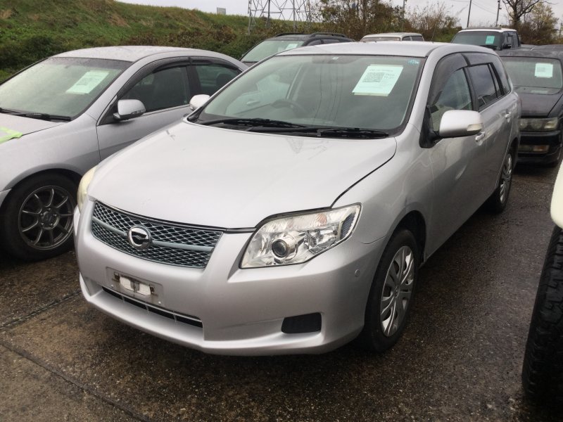 Toyota Corolla Fielder 2