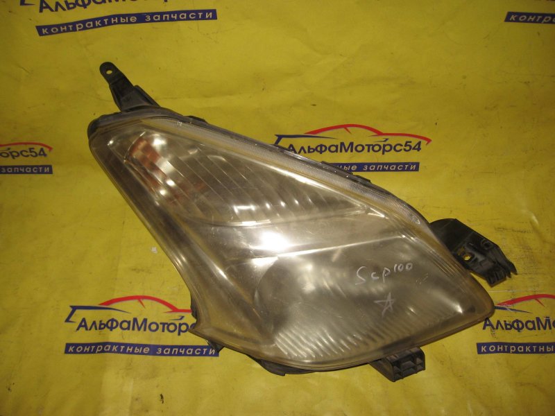 Фара правая TOYOTA RACTIS 2006 NCP100 1NZ-FE 81110-52670 контрактная