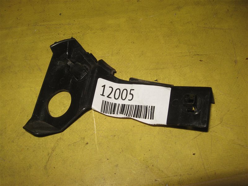 Кронштейн крепления бампера передний правый TOYOTA COROLLA 2001 NZE121 1NZ-FE 52115-12380 Б/У