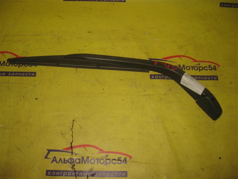 Дворник 5-й двери HONDA FIT GD1 L13A 76740-SAA-004 контрактная