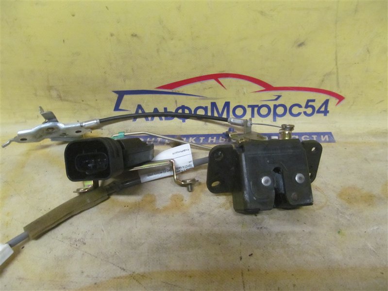 Замок 5-й двери TOYOTA HARRIER 1998 MCU15 1MZ-FE Б/У