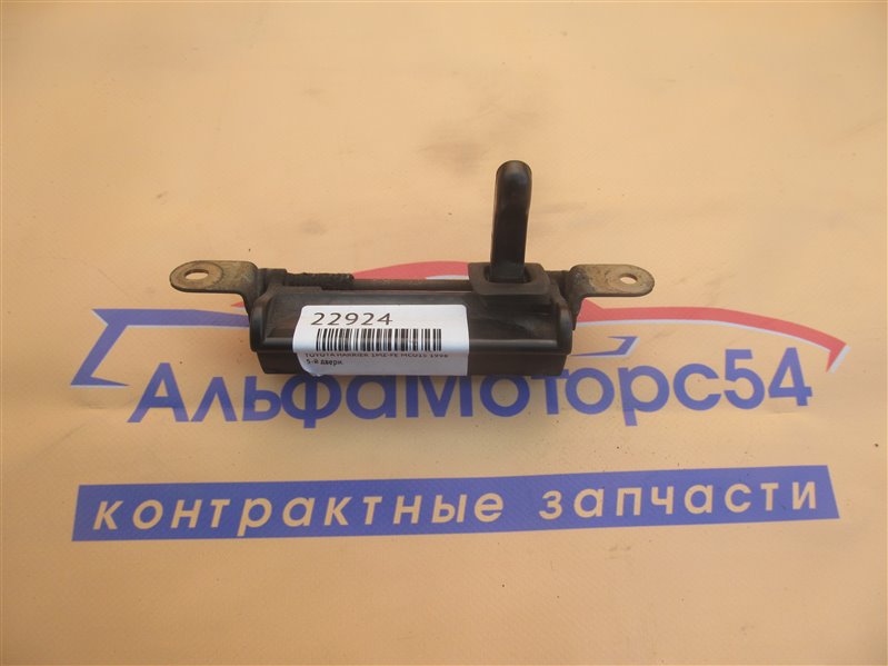 Ручка задней двери TOYOTA HARRIER 1998 MCU15 1MZ-FE 69023-48010 контрактная