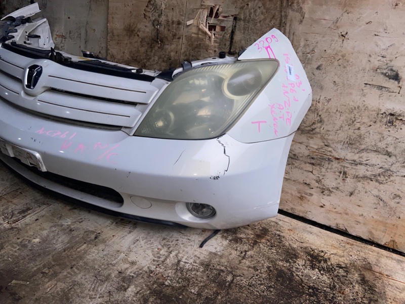 Nose-cut TOYOTA IST NCP61 1NZ-FE