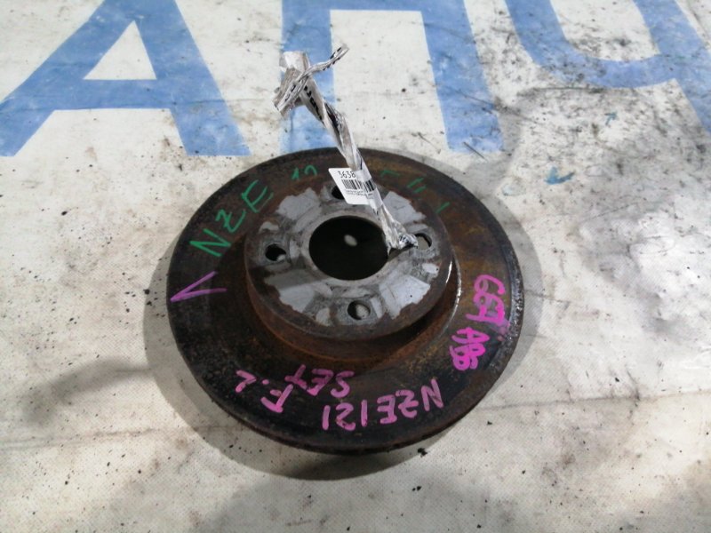 Тормозной диск передний левый TOYOTA COROLLA NZE121 контрактная