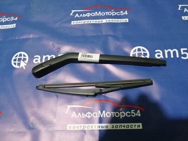 Дворник 5-й двери задний TOYOTA KLUGER 2003 MCU25 1MZ-FE 85241-48020 новая