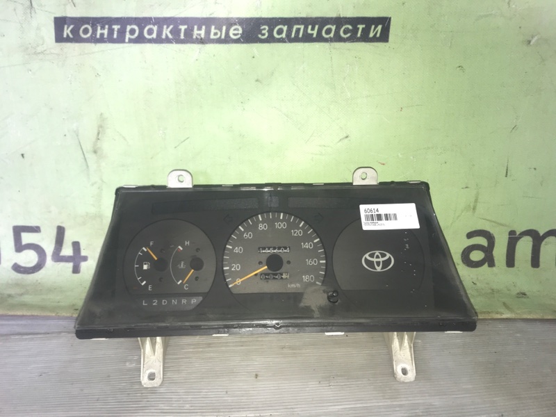 Панель приборов TOYOTA HIACE LH123 3L 83100-26272 контрактная