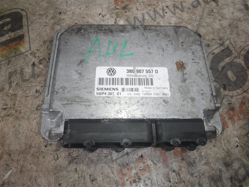 Блок управления двигателем ЭБУ Volkswagen Passat 1997 B5 AHL 3B0907557D Б/У