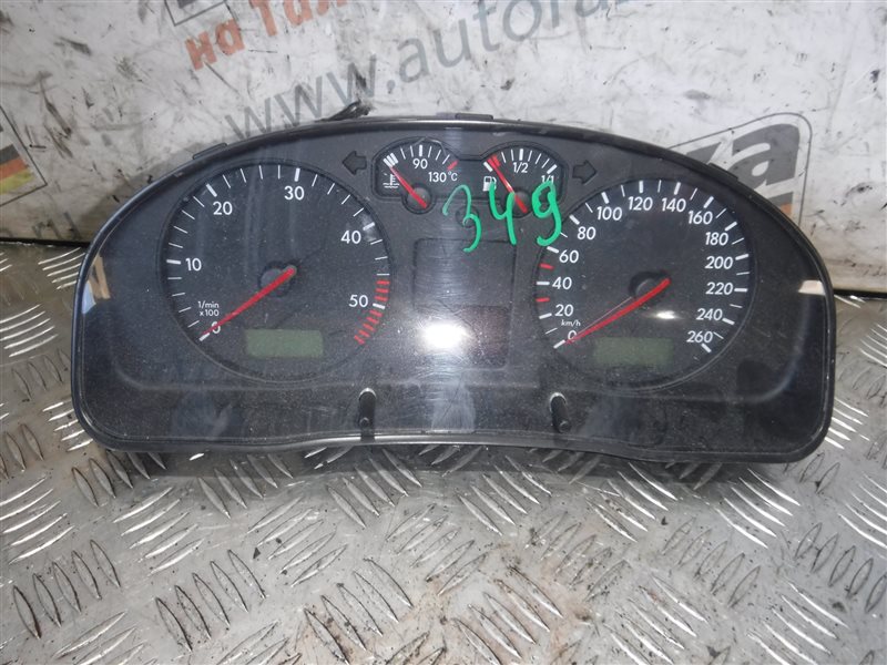 Панель приборов Volkswagen Passat 2000 B5 ATJ 3B0920822A Б/У