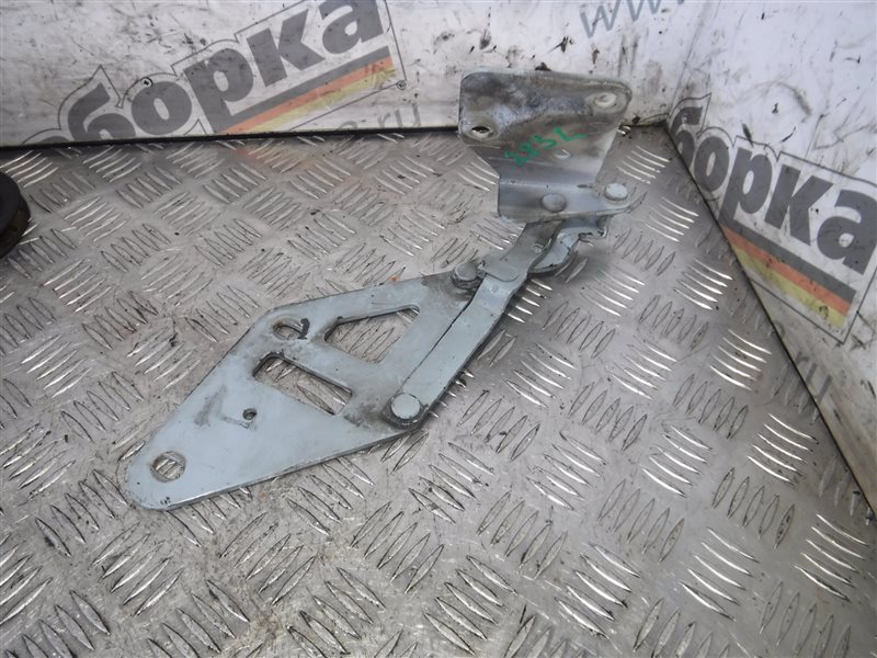 Петля капота передняя левая Volkswagen LT 2003 2D BBF 2D0823301B Б/У