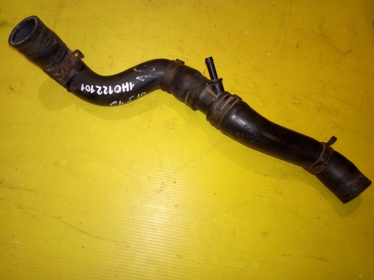 6. Наконечник вакуумной трубки гольф 4. Sh145770v. 6. Патрубок интеркулера форд куга 2.